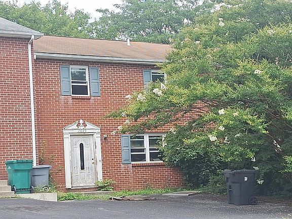 3rd image of 1649 Angela Dr