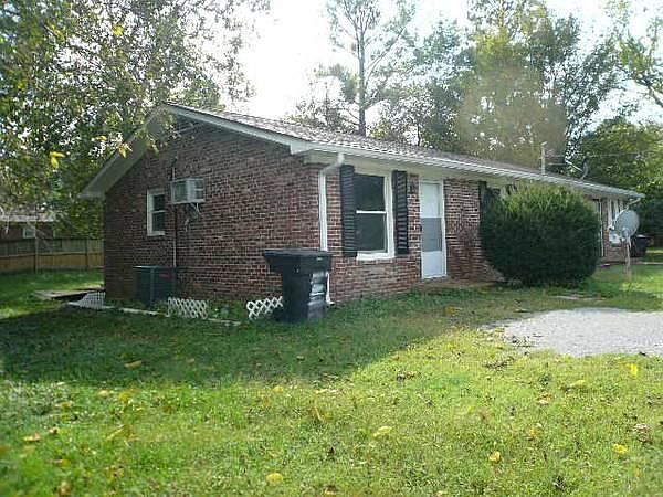 1st image of 405 Alicia Dr