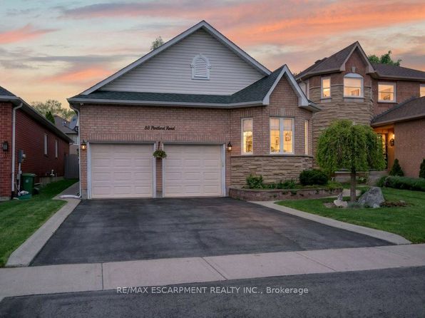 35 Pentland Rd, Hamilton, ON L8B 0P7