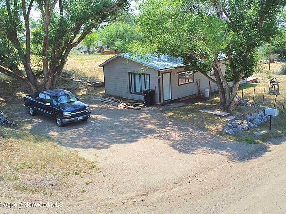 2nd image of 746 E 12th St