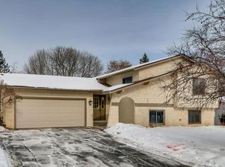 14190 Sunnyslope Dr N, Maple Grove, MN 55311