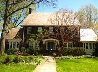 2193 Chatfield Dr, Cleveland Heights, OH