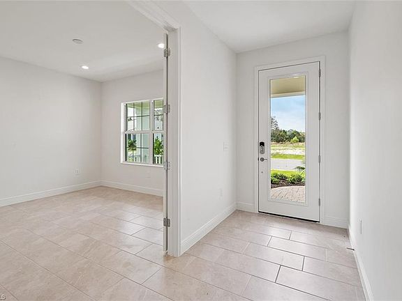 4th image of 2954 Amblewind Dr