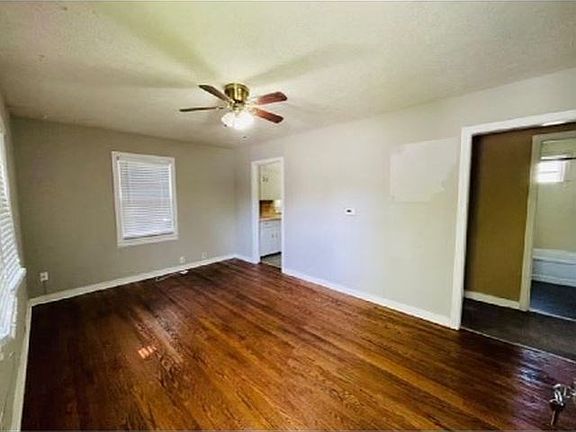 2nd image of 1105 Osborne St