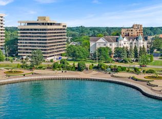 5125 Riverside Dr E #202, Windsor, ON N8S4L8