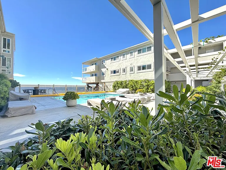 22626 Pacific Coast Hwy #2 — Photo 14
