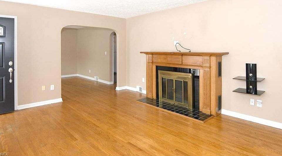 2429 Chestnut Blvd, Cuyahoga Falls, OH 44223 Zillow