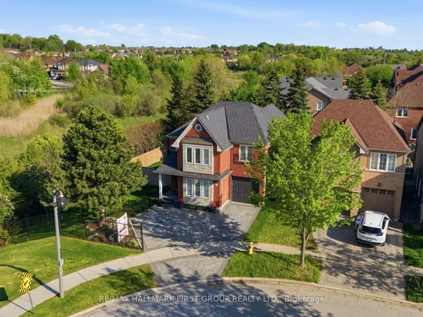 55 Armitage Cres, Ajax, ON L1T 4L1