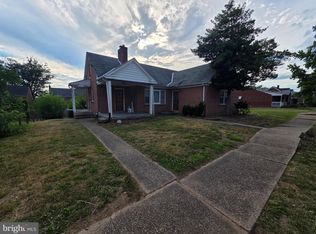 2414 Logan St, Harrisburg, PA 17110
