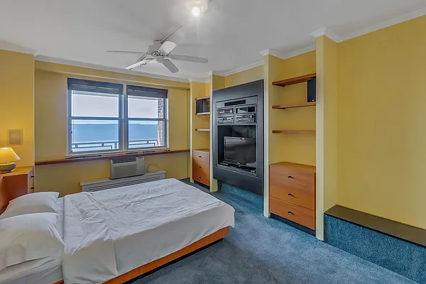 Sold by Christie's International Real Estate Westchester & Hudson Valley | media 28