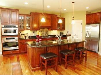 1st image of 3323 Millbrook Cir