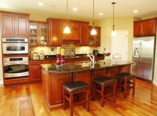 3323 Millbrook Cir, Stillwater, MN 55082