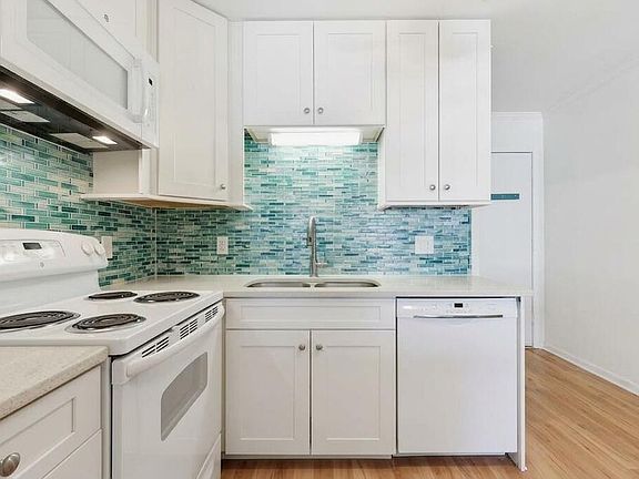 5th image of 301 E Commerce Way Road #Sea Spray 358