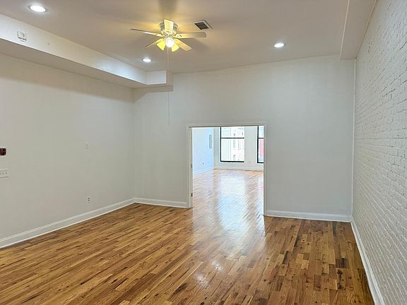 2nd image of 194 Market St #300