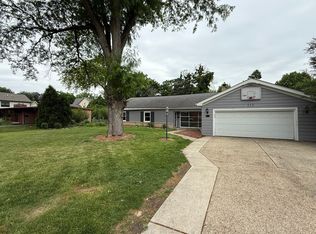 117 E Elm St, Wheaton, IL 60189