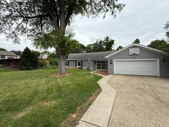 117 E Elm St, Wheaton, IL 60189