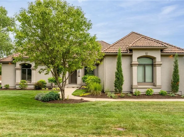 10809 W 146th St, Overland Park, KS 66221