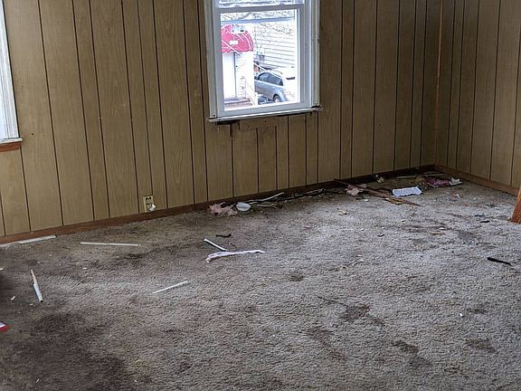 2nd image of 608 Catherine St