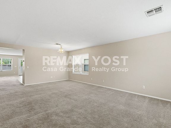 2nd image of 660 W Kingman Loop