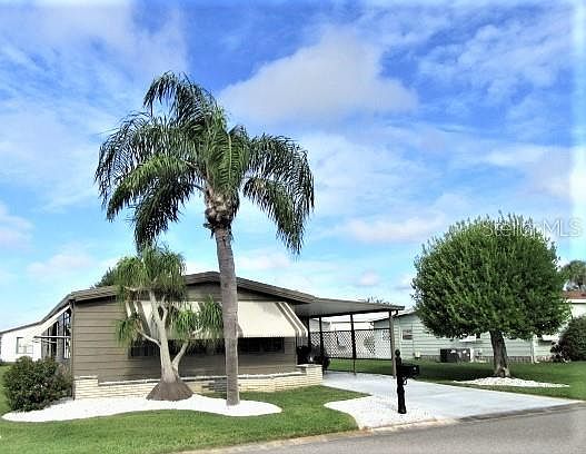 2nd image of 255 Palm Harbor Dr