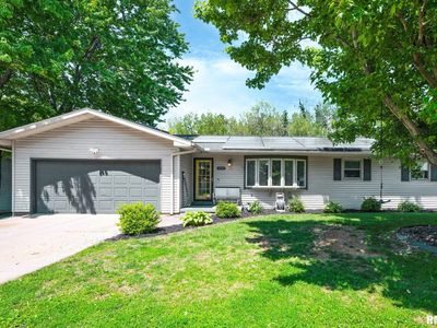 3333 W Lexington Ct, Peoria, IL, 61615