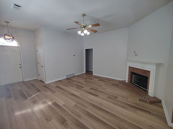 4th image of 8869 Grandbury Pl