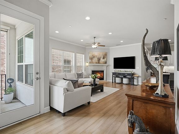 5th image of 5005 Meridian Ln Unit 2103
