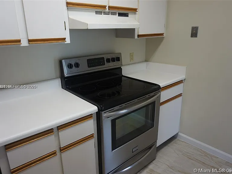 630 S Park Rd #27-3 — Photo 8