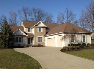 20305 Foxe Dr, Strongsville, OH 44149