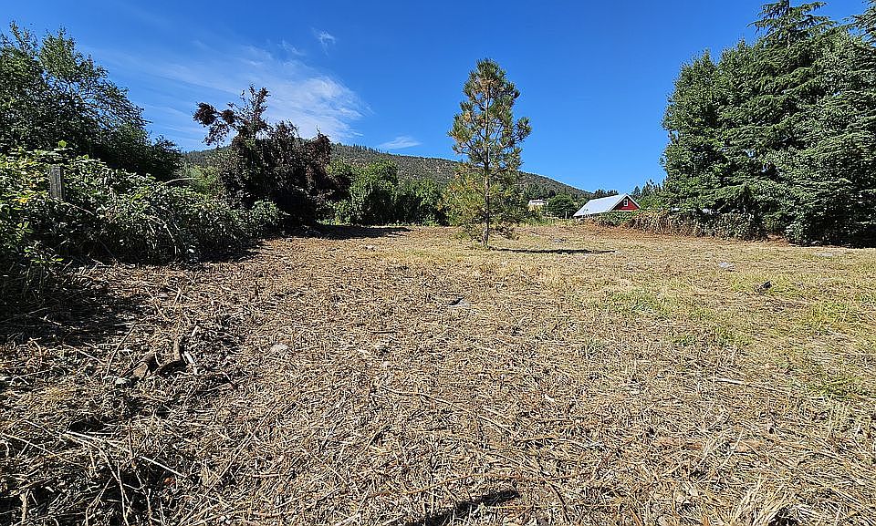 2nd image of 1720 Talent Ave