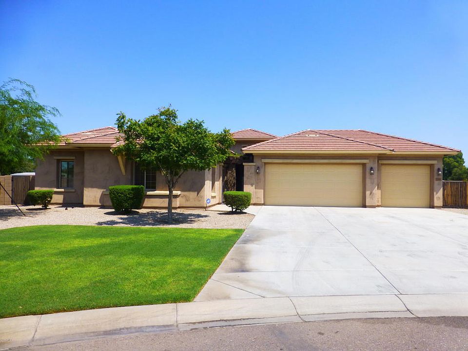 1st image of 7105 S 67th Dr