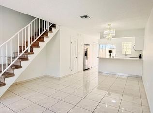 1460 NW 41st St, Hialeah, FL 33012
