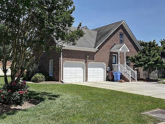 4th image of 301 White Dogwood Dr