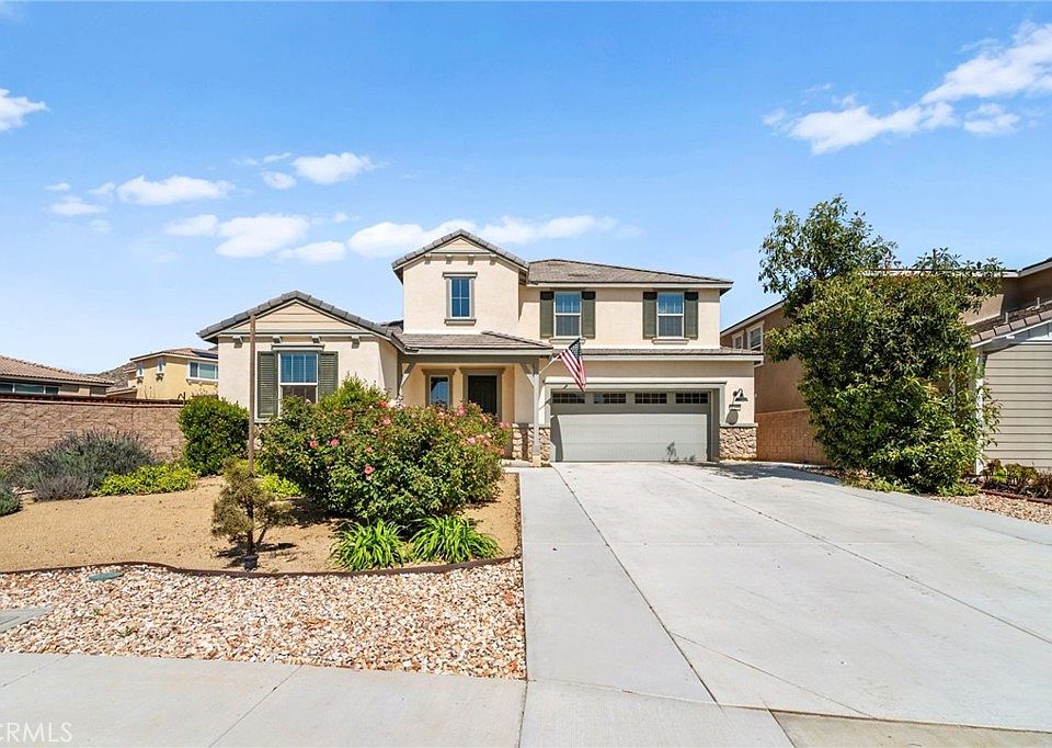 1st image of 27490 Grand Teton Ct