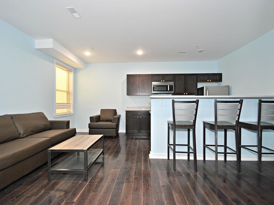 1st image of 1407-09 N 15th St #302