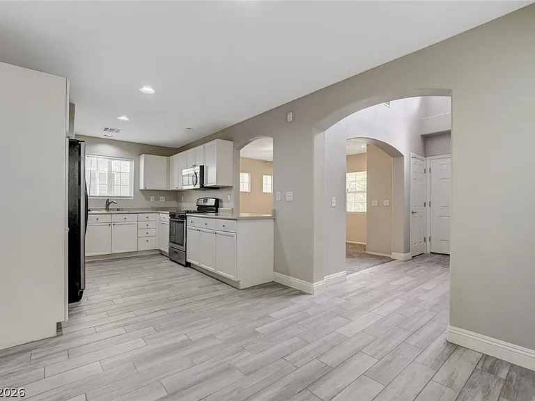 7408 Dashing Ct — Photo 14