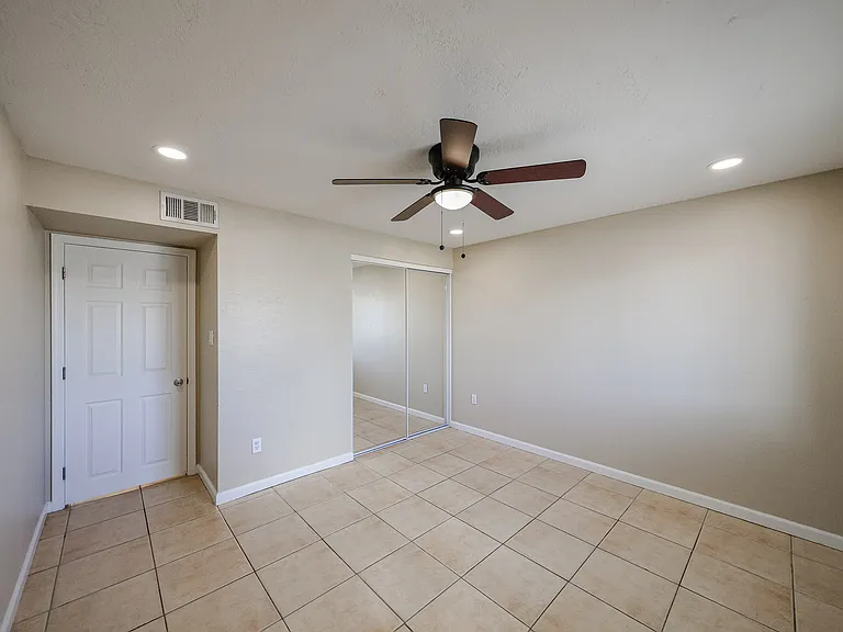 3643 E Hearn Rd #Phoenix 85032 — Photo 16