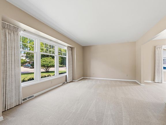 4th image of 1818 Skyler Dr