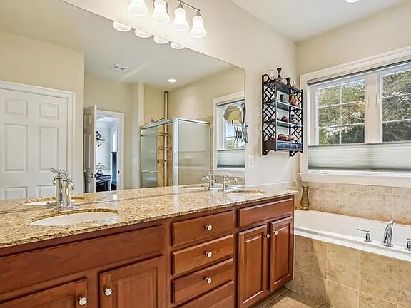 5th image of 20400 Oyster Reef Pl