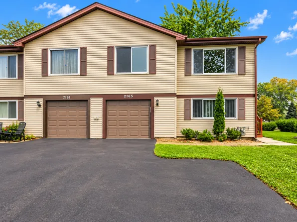 2165 Wildwood Ct, Hanover Park, IL 60133