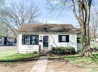 2102 Garfield St, Lexington, MO 64067