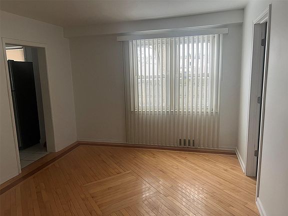 2nd image of 21410 Roosevelt Ave