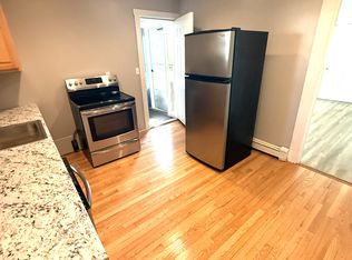 51 Reed St #1R, Rockland, MA 02370