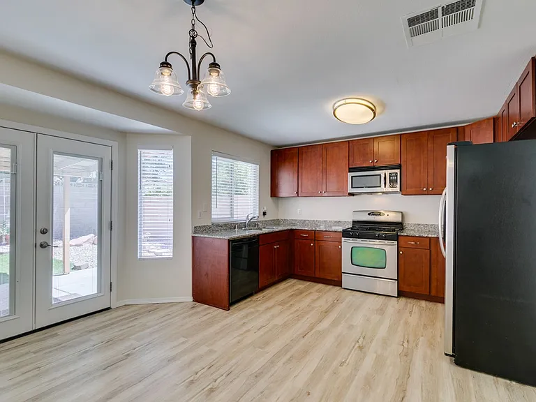 2842 Preciso Ln — Photo 10