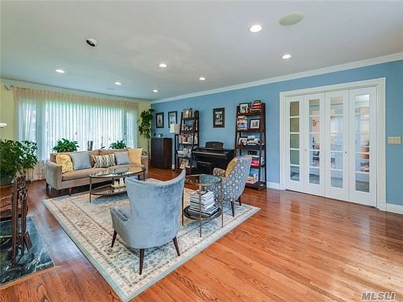 5th image of 36 Bayside Dr