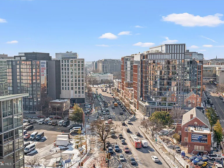 460 New York Ave NW #304 — Photo 30