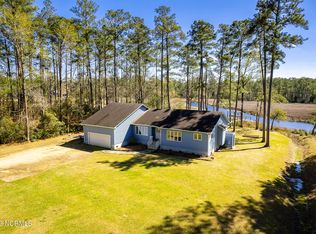 141 Cummins Creek Rd, Beaufort, NC 28516
