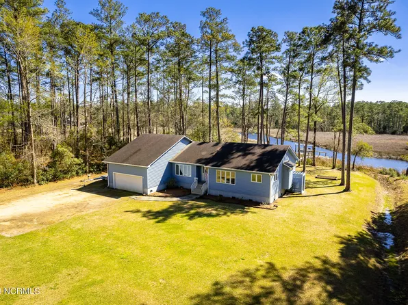141 Cummins Creek Road, Beaufort, NC 28516