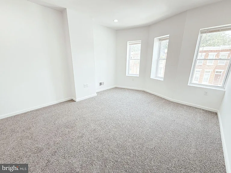 812 N Payson St — Photo 10