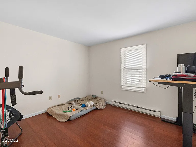 606 Nicholas Ave — Photo 11